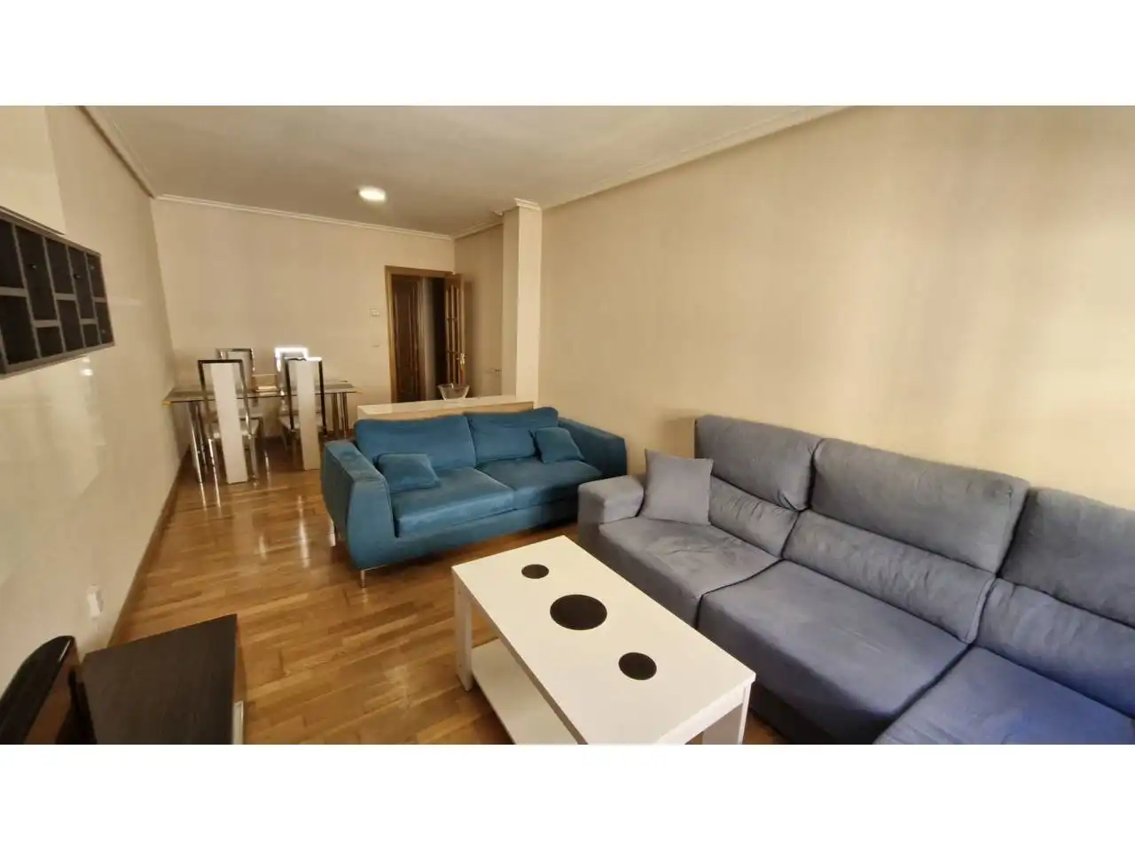Wohnzimmer von Wohnung zur Miete in  Logroño mit Heizung, Parkett und Abstellraum