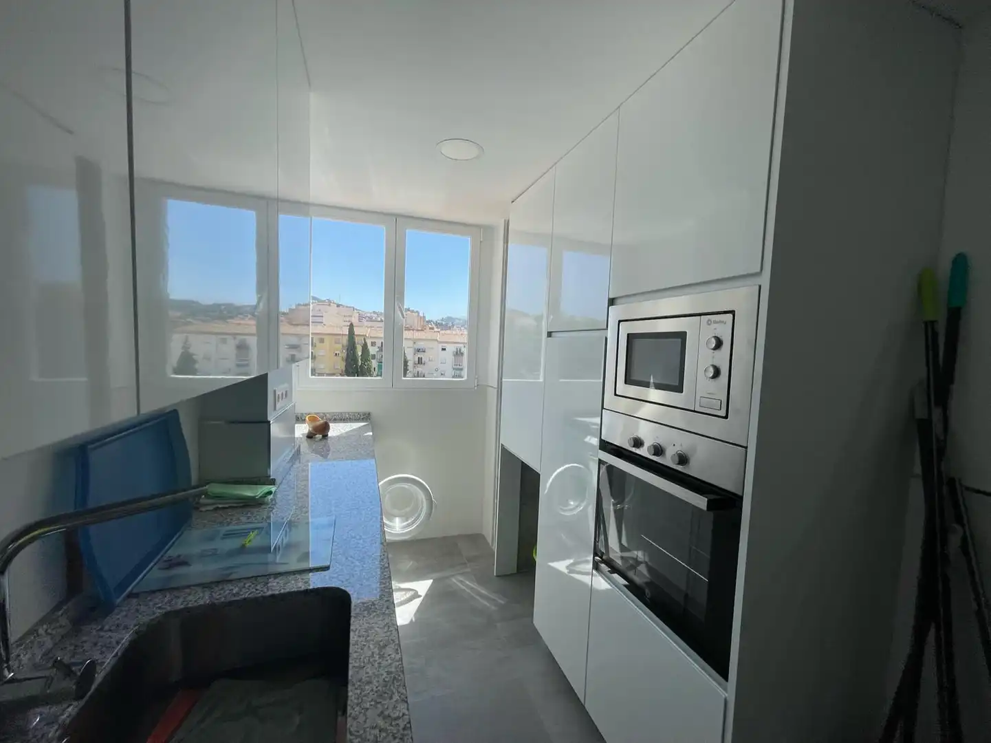 Kitchen of Flat for rent in Granada  with Air Conditioner, Heating and Furnished