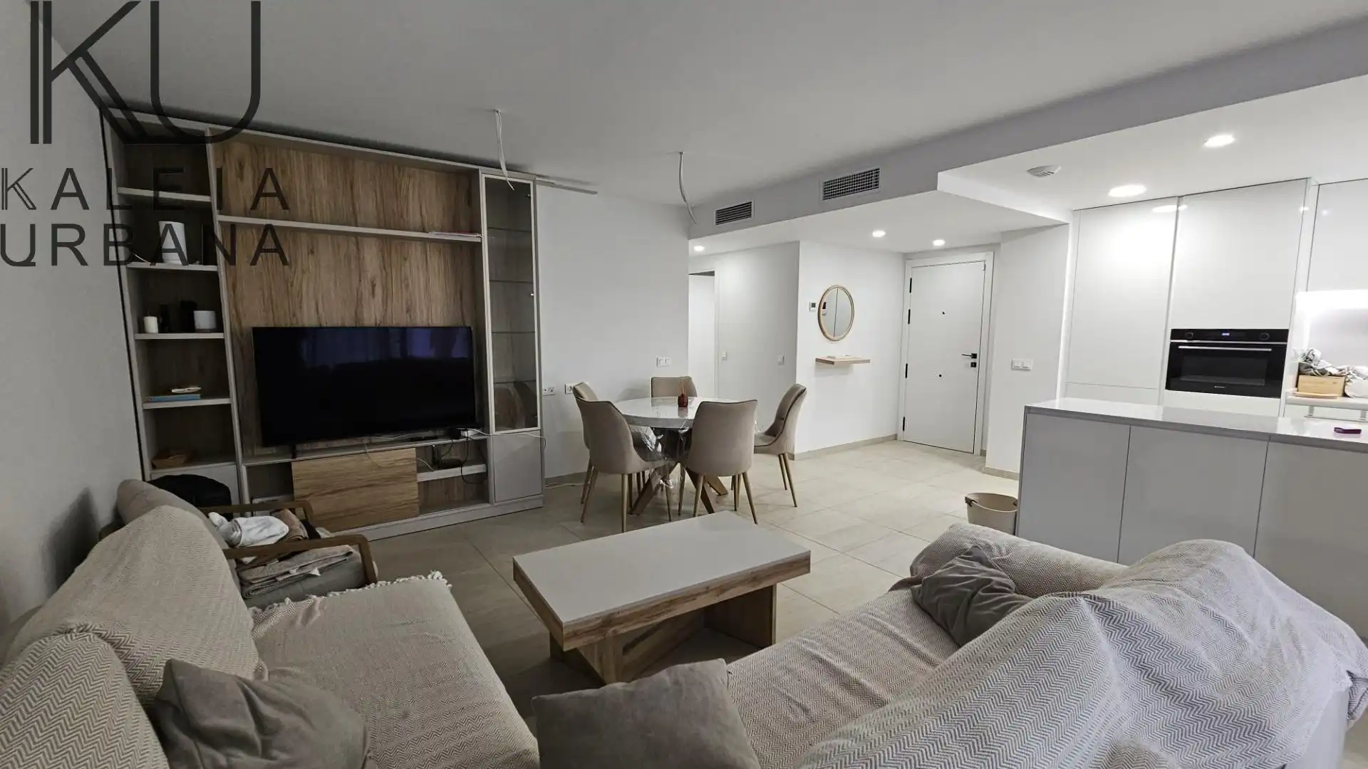 Sala d'estar de Pis en venda en Alicante / Alacant amb Aire condicionat, Traster i Moblat