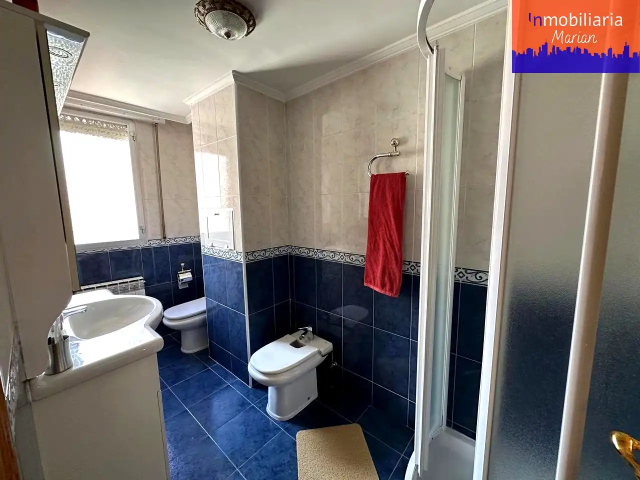 Baño de Piso en venta en Aranda de Duero con Calefacción, Terraza y Trastero