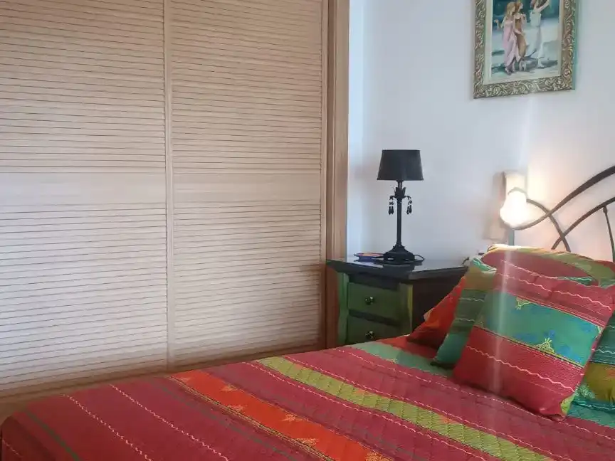 Dormitori de Apartament en venda en Marbella amb Aire condicionat, Piscina i Balcó
