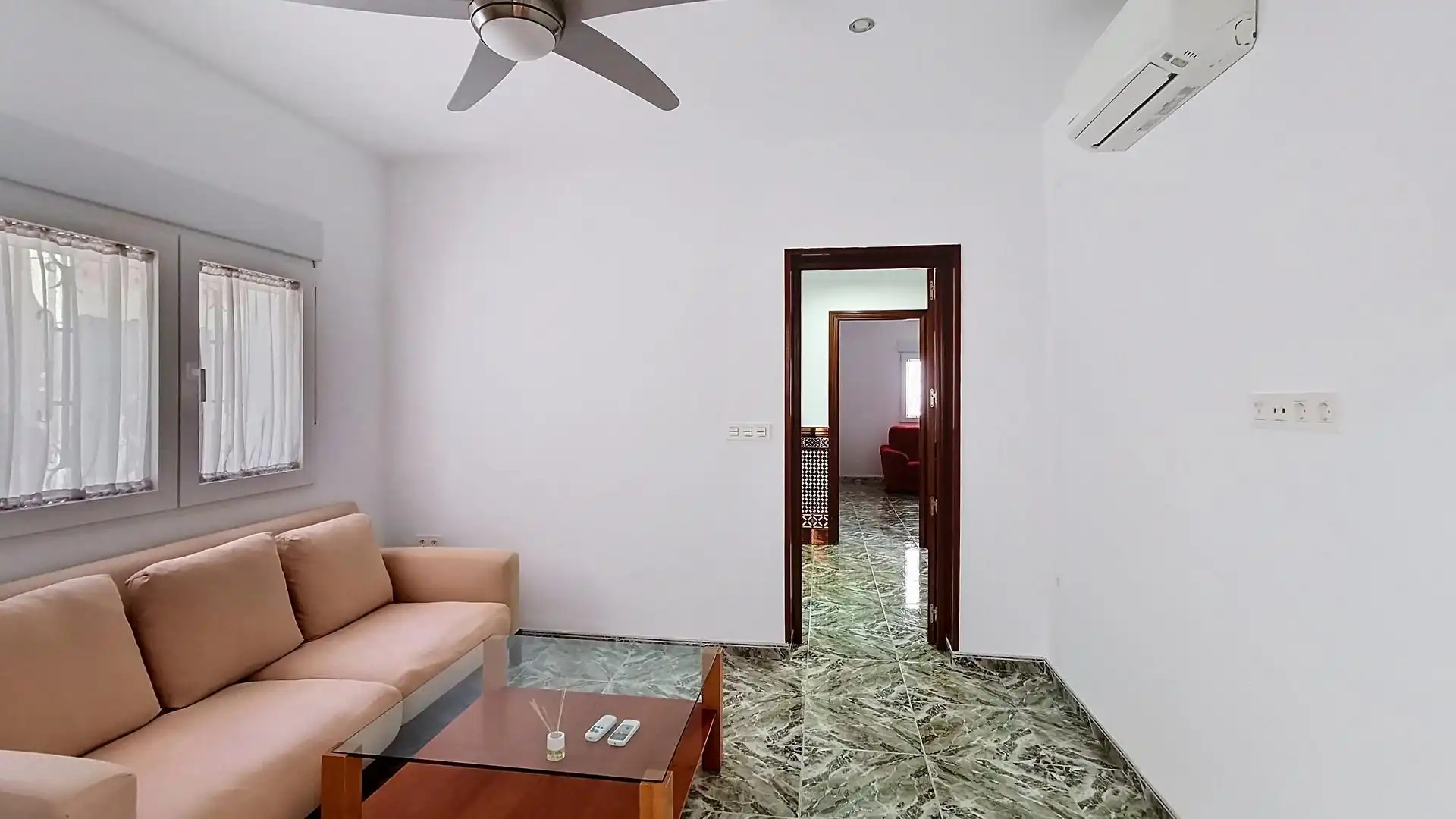 Sala de estar de Casa adosada de alquiler en Armilla con Aire acondicionado, Terraza y Amueblado
