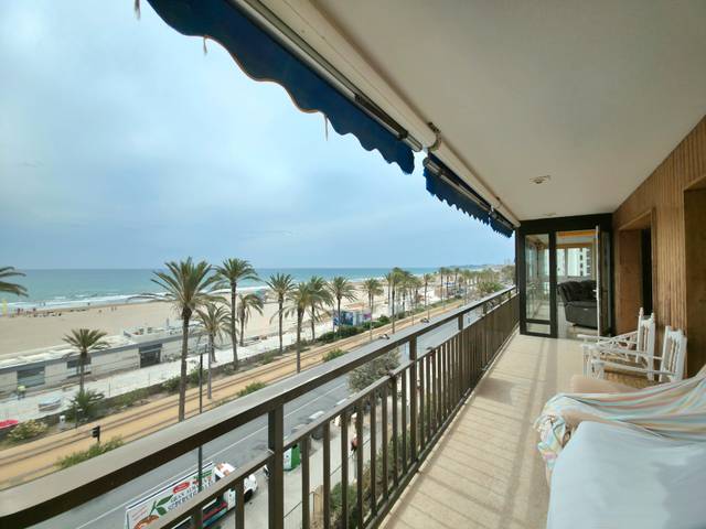 Piso en Venta en Avenida de Niza, 372 en PAU 5