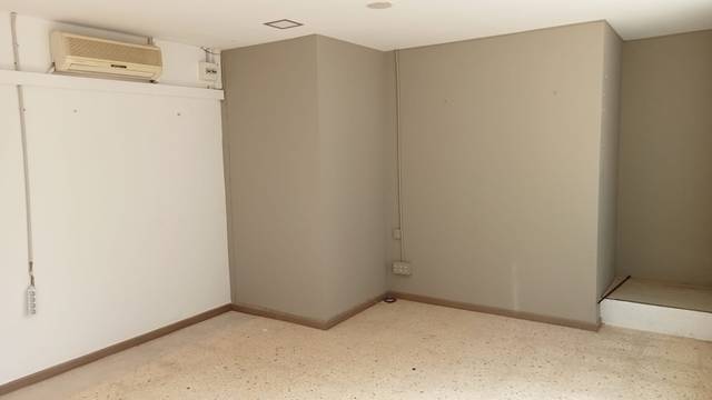 Local comercial en Alquiler en Vallirana