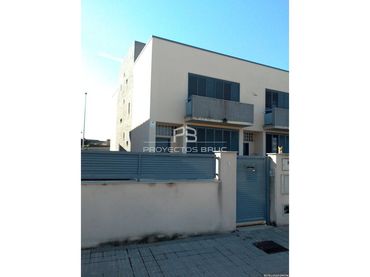 Casa a schiera in vendita a Abrera