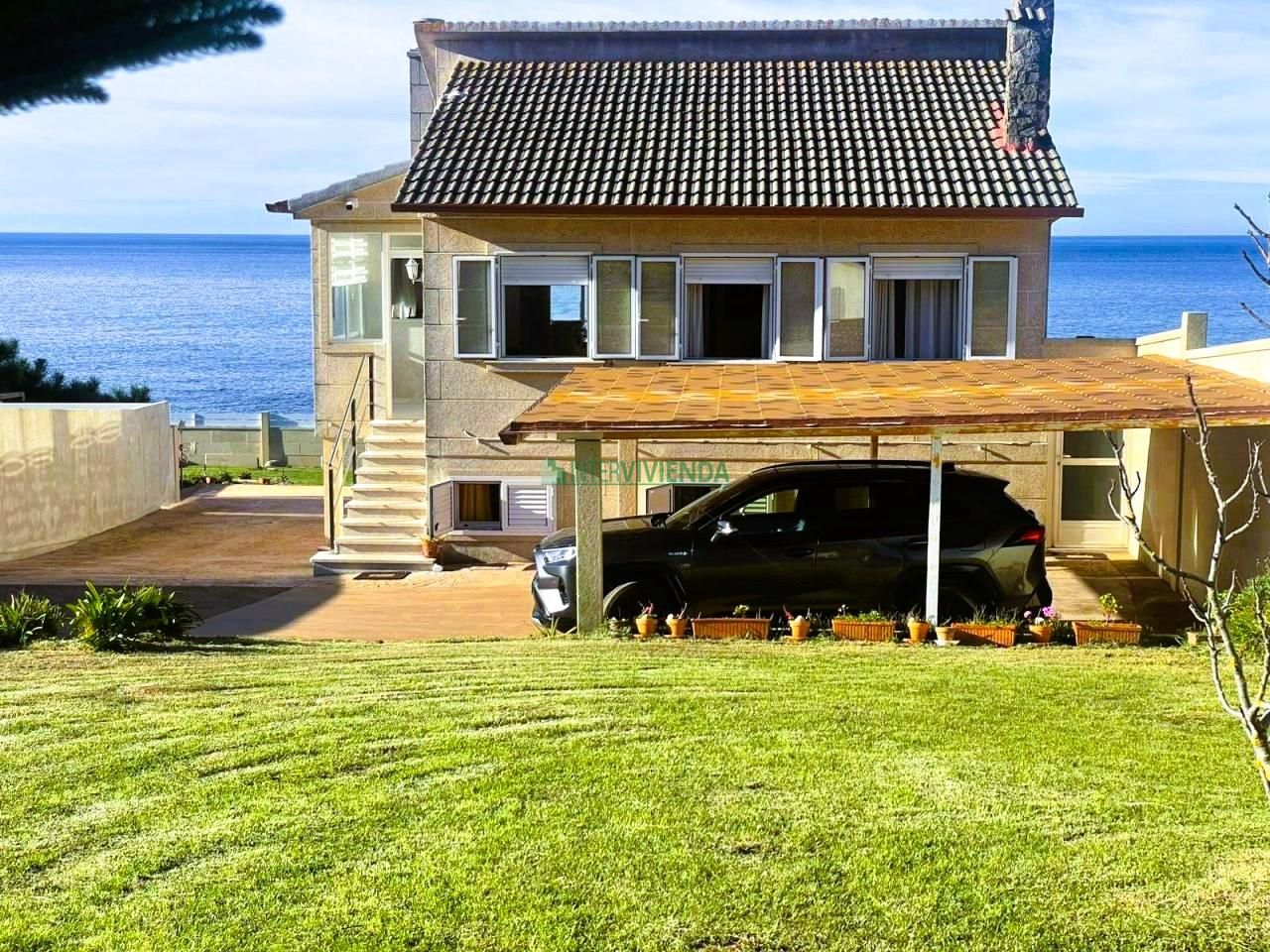 Aparcament de Casa o xalet en venda en Oia amb Calefacció, Jardí privat i Traster