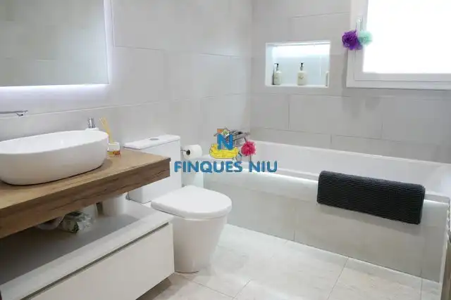 Villa con piscina in vendita a Avinguda Arbres, imagen 13