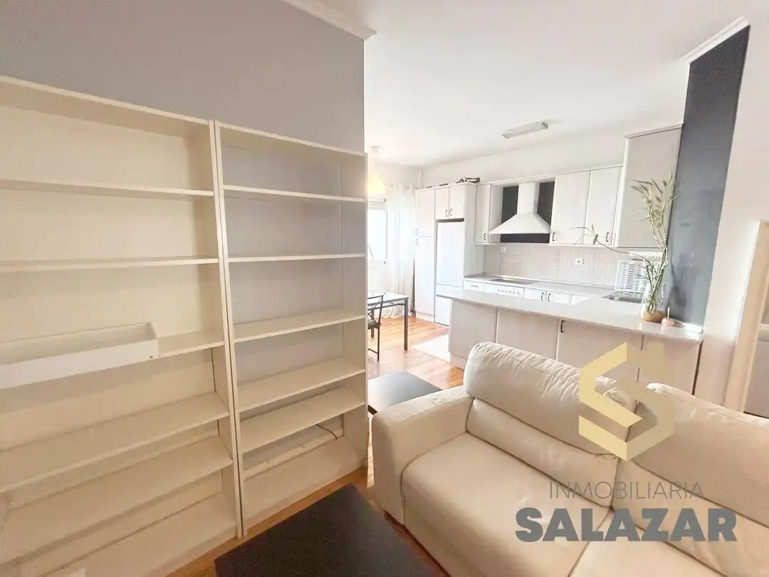 Sala de estar de Piso en venta en Bilbao  con Calefacción y Microondas