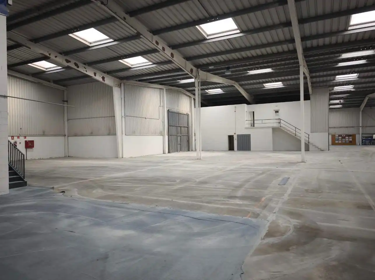 Industrial buildings for rent in Vallgorguina