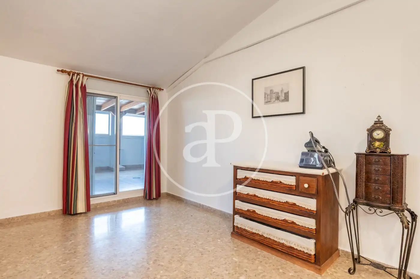 Sala d'estar de Pis de lloguer en Valencia amb Aire condicionat, Calefacció i Terrassa
