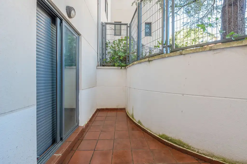 Flat for sale in C/ Plaza de la Estación - Res , Jardín de los Reyes - Parque Real
