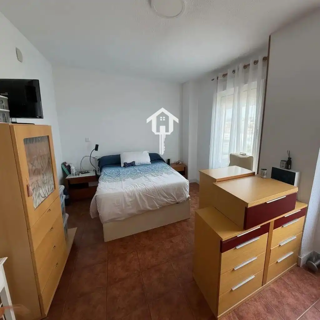 Habitación de Piso en venta en Alicante / Alacant con Terraza, Trastero y Balcón