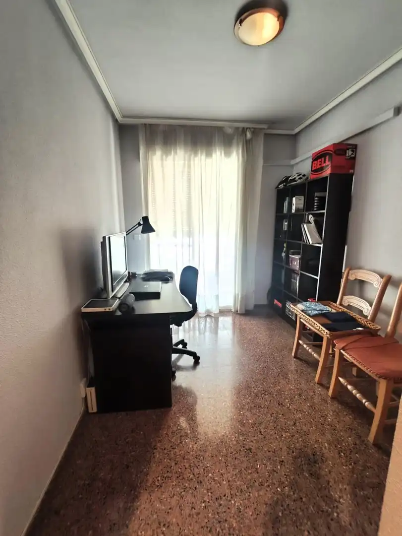 Habitación de Piso en venta en Petrer con Aire acondicionado, Balcón y Alarma