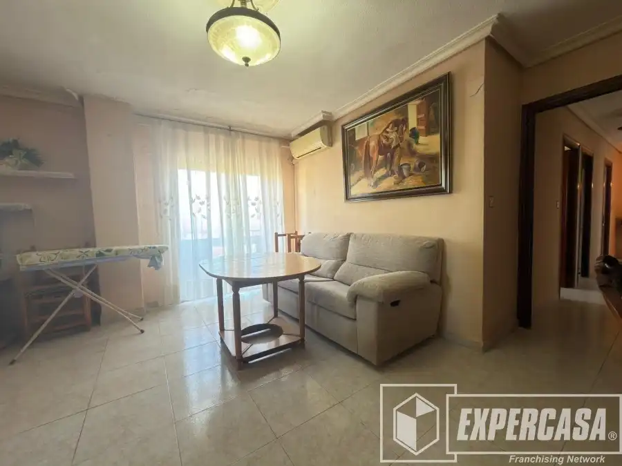 Living room of Flat for sale in Valencia  with Air Conditioner and Furnished
