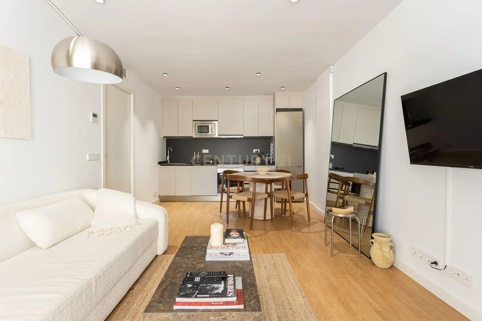 Living room of Flat for sale in Sitges  with Air Conditioner, Oven and Washing machine