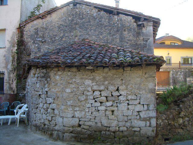 Vista exterior de Finca rústica en venda en Llanes amb Jardí privat