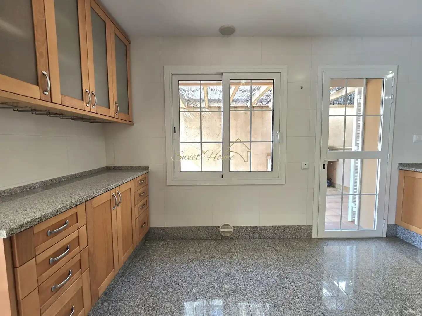 Cuina de Casa o xalet en venda en Vilassar de Dalt amb Aire condicionat, Calefacció i Jardí privat