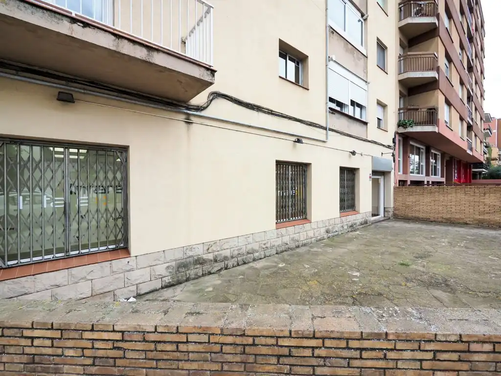 Exterior view of Commercial properties for sale in Igualada