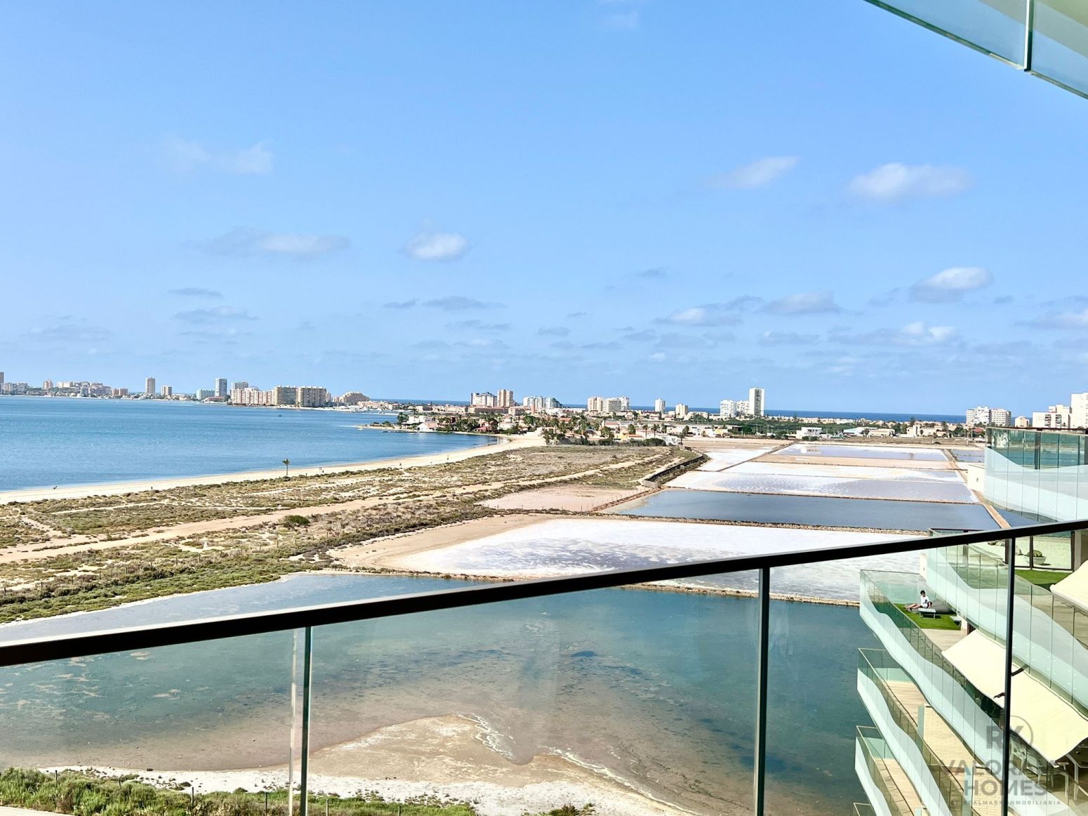 Vista exterior de Pis en venda en Cartagena amb Aire condicionat, Calefacció i Jardí privat