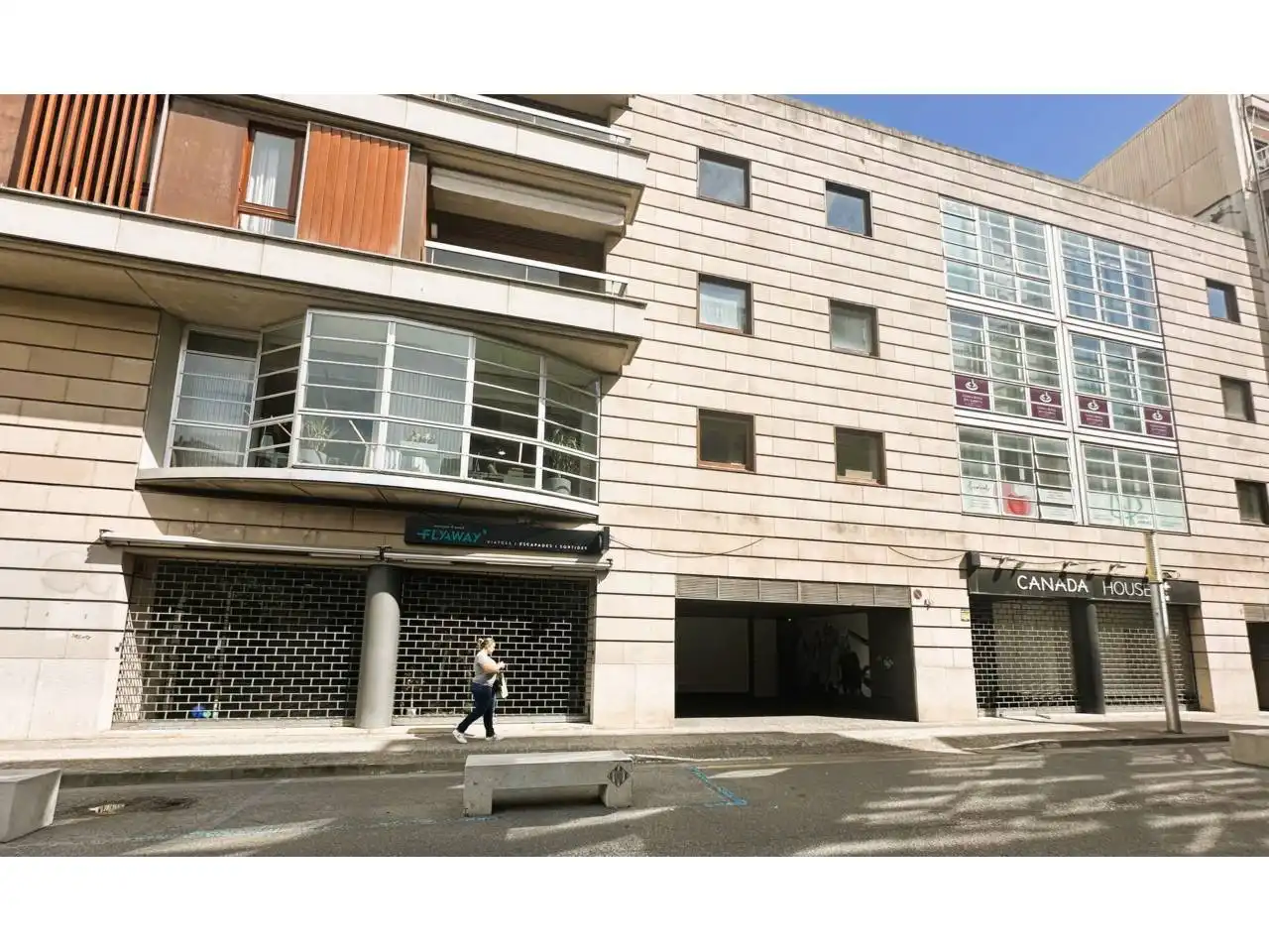 Vista exterior de Oficina de lloguer en Girona amb Aire condicionat i Calefacció