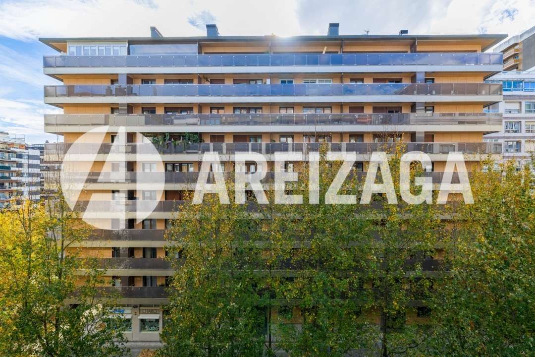 Exterior view of Flat for sale in Donostia - San Sebastián   with Heating, Terrace and Balcony