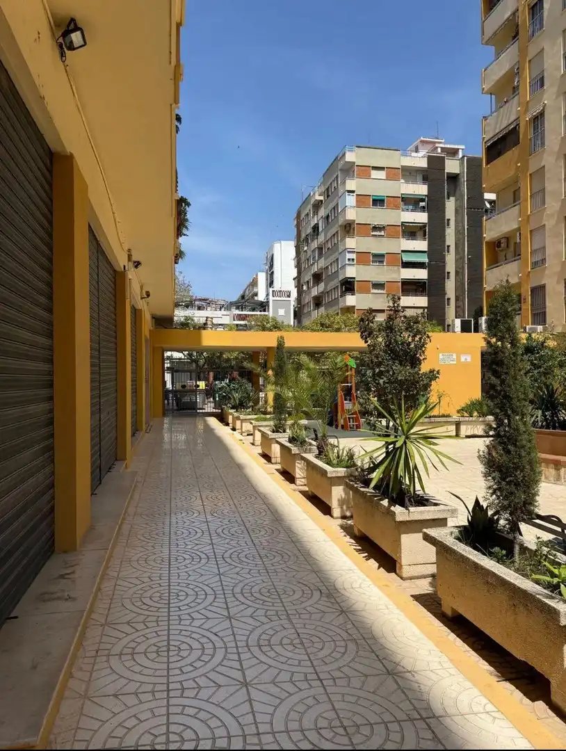 Exterior view of Flat for sale in Valencia  with Furnished and Balcony