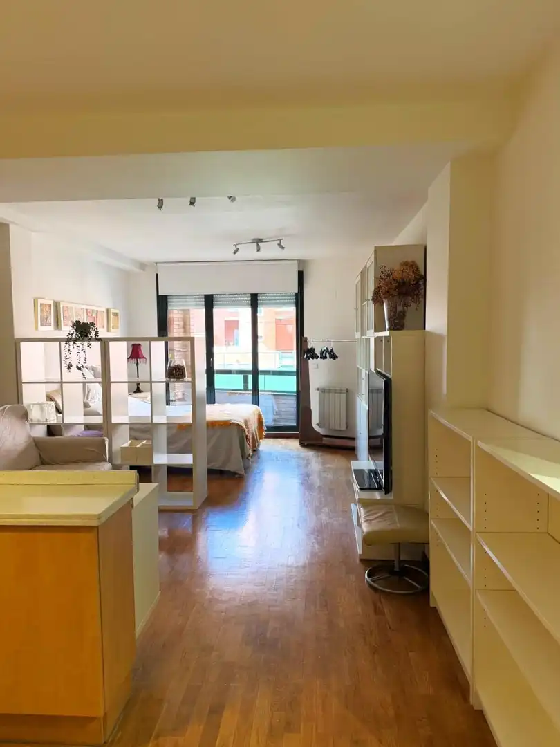 Habitación de Estudio de alquiler en Oviedo  con Calefacción, Terraza y Amueblado