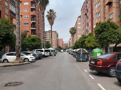 Exterior view of Flat for sale in  Valencia Capital  with Air Conditioner, Parquet flooring and Oven