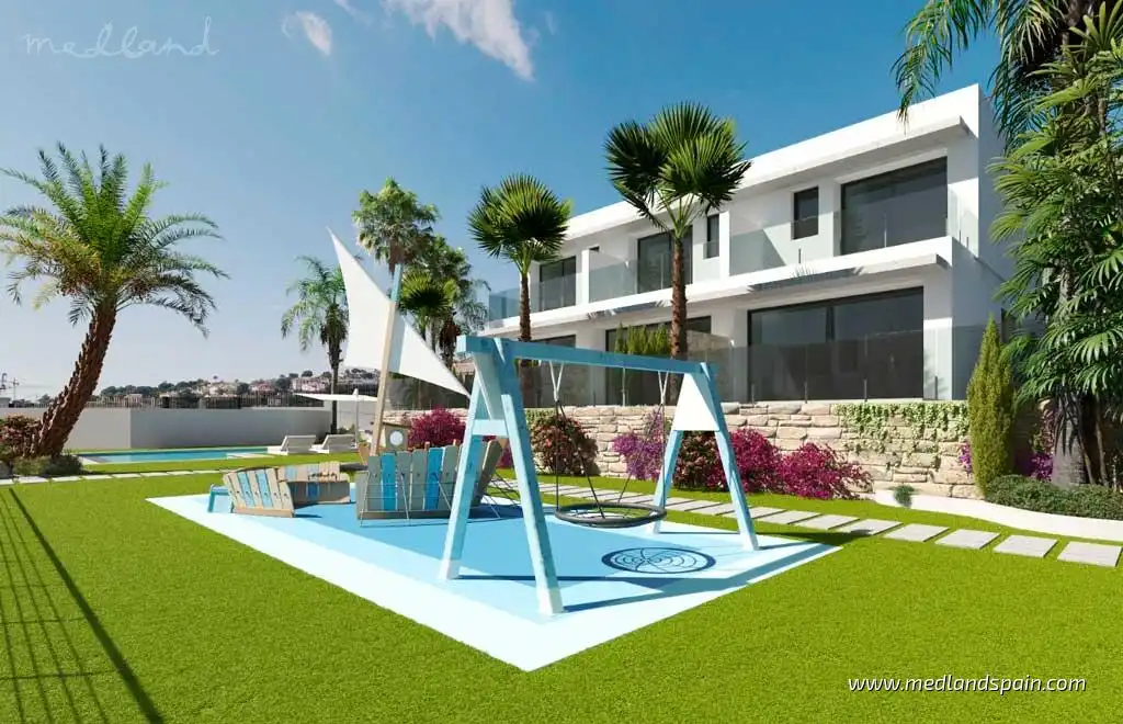 Terraced house with pool for sale in Golf Bahía, imagen 7