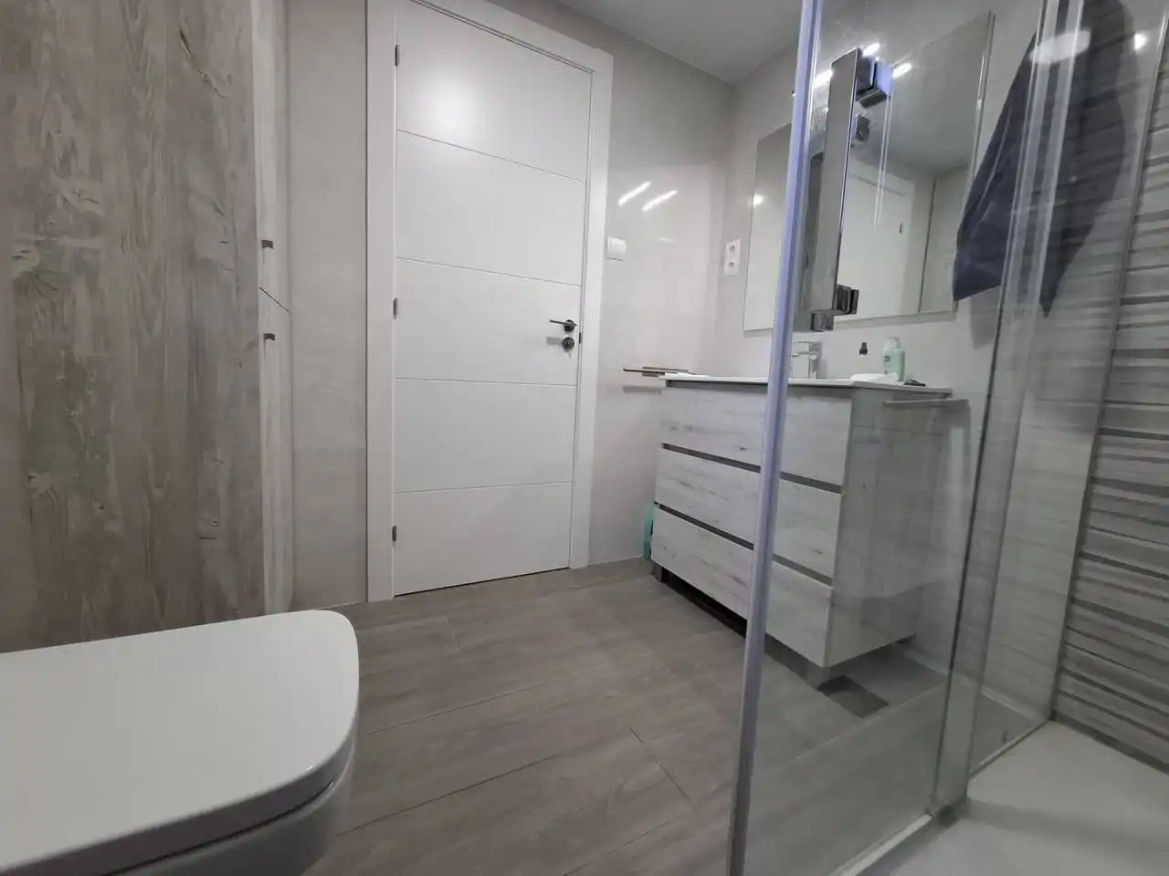 Badezimmer von Wohnung zum Verkauf in Rubí mit Klimaanlage, Heizung und Balkon