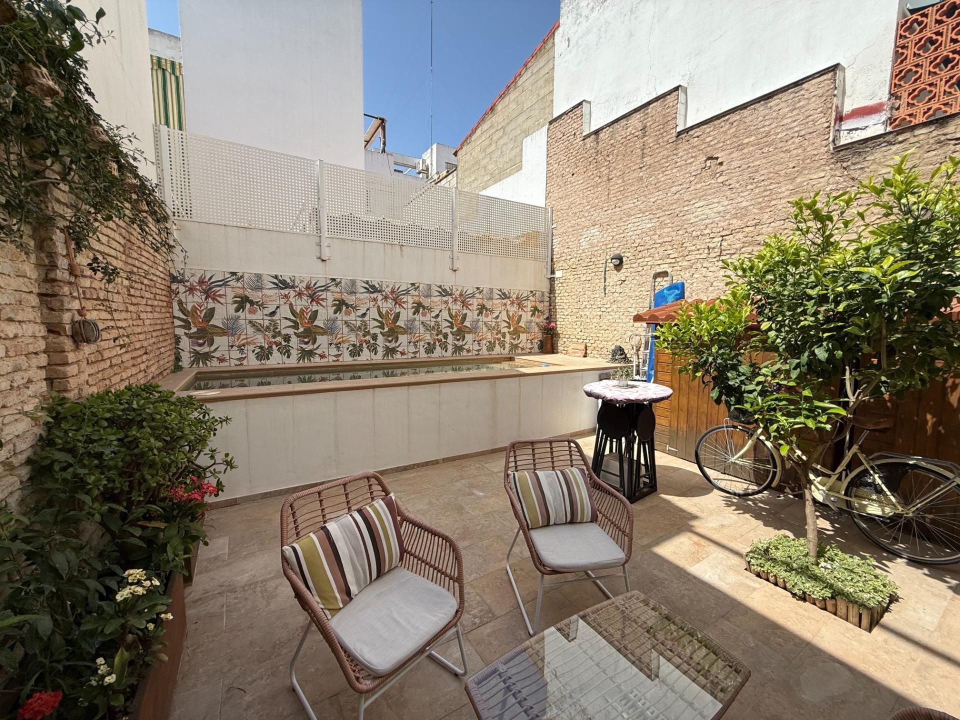 Terrassa de Casa o xalet en venda en  Sevilla Capital amb Terrassa, Piscina i Balcó