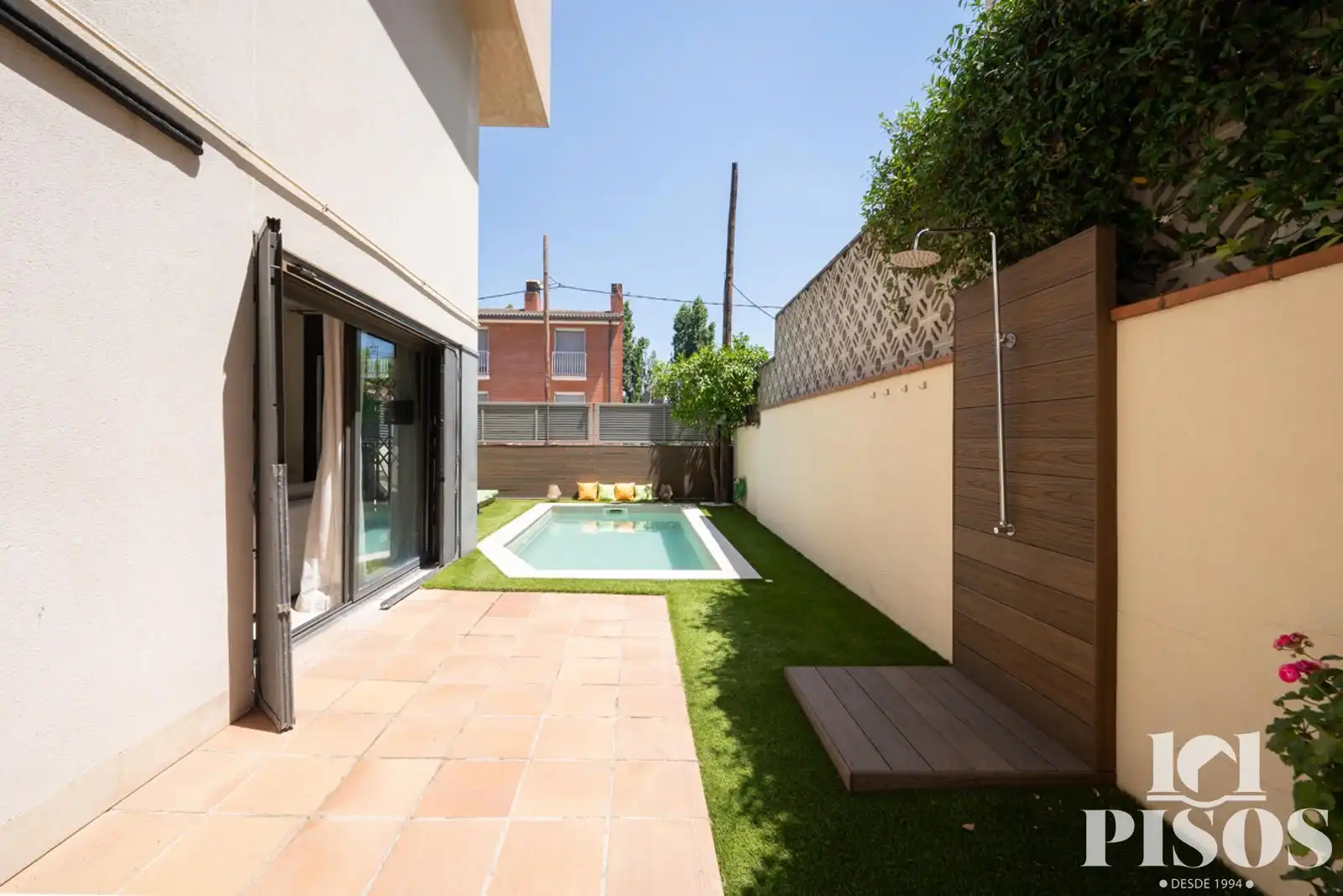 Piscina de Dúplex en venta en Sant Cugat del Vallès con Aire acondicionado, Calefacción y Jardín privado