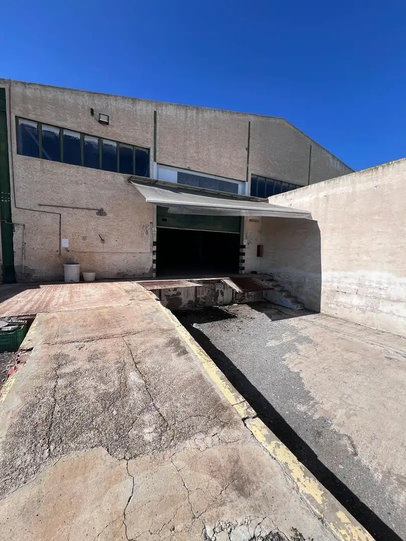 Aparcament de Nau industrial en venda en Elche / Elx
