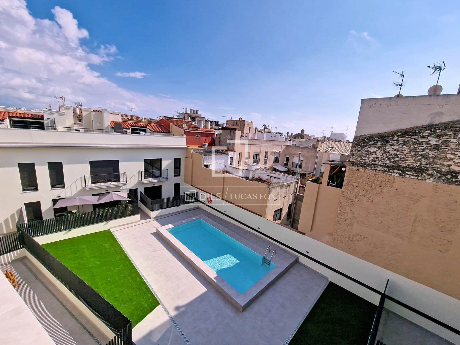 Swimming pool of Flat to rent in Vilanova i la Geltrú  with Air Conditioner, Heating and Swimming Pool