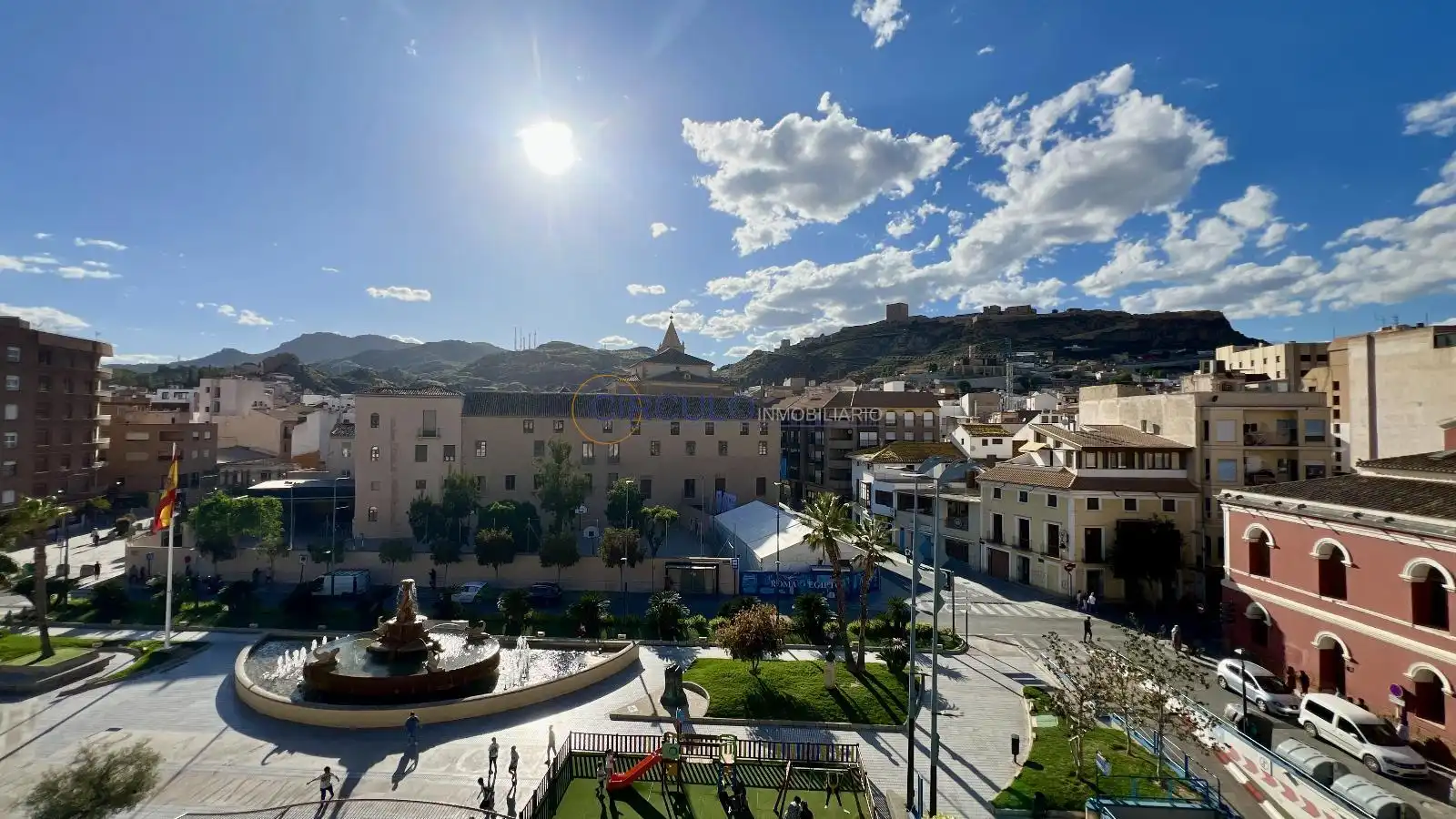 Außenansicht von Wohnung zum Verkauf in Lorca mit Terrasse, Abstellraum und Balkon