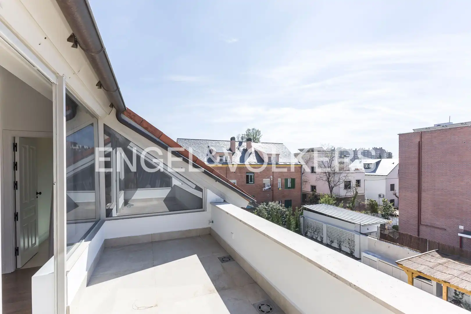 Terrassa de Casa o xalet de lloguer en Madrid amb Aire condicionat, Calefacció i Jardí privat