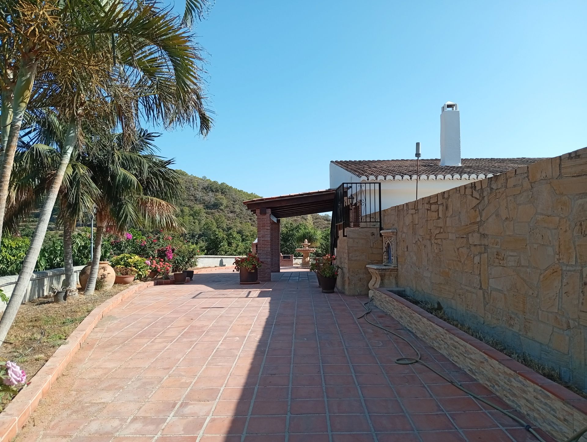 Vista exterior de Casa o chalet de alquiler en Almuñécar con Aire acondicionado, Calefacción y Terraza