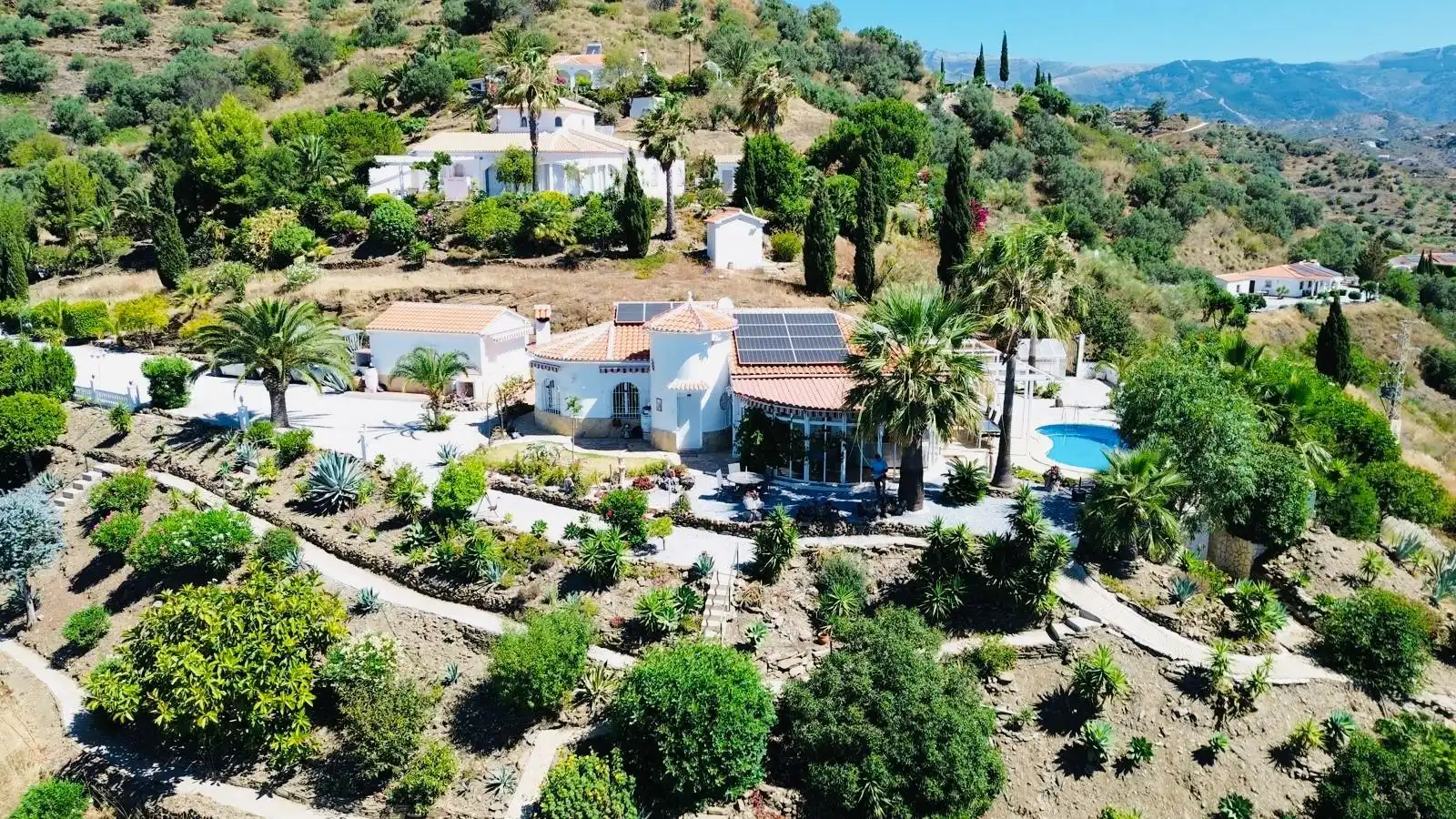Vista exterior de Casa o xalet en venda en Arenas amb Aire condicionat, Jardí privat i Traster
