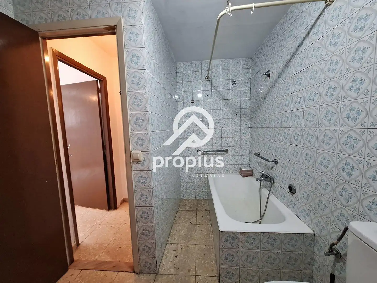 Piso en venta en Severo Ochoa, Parres