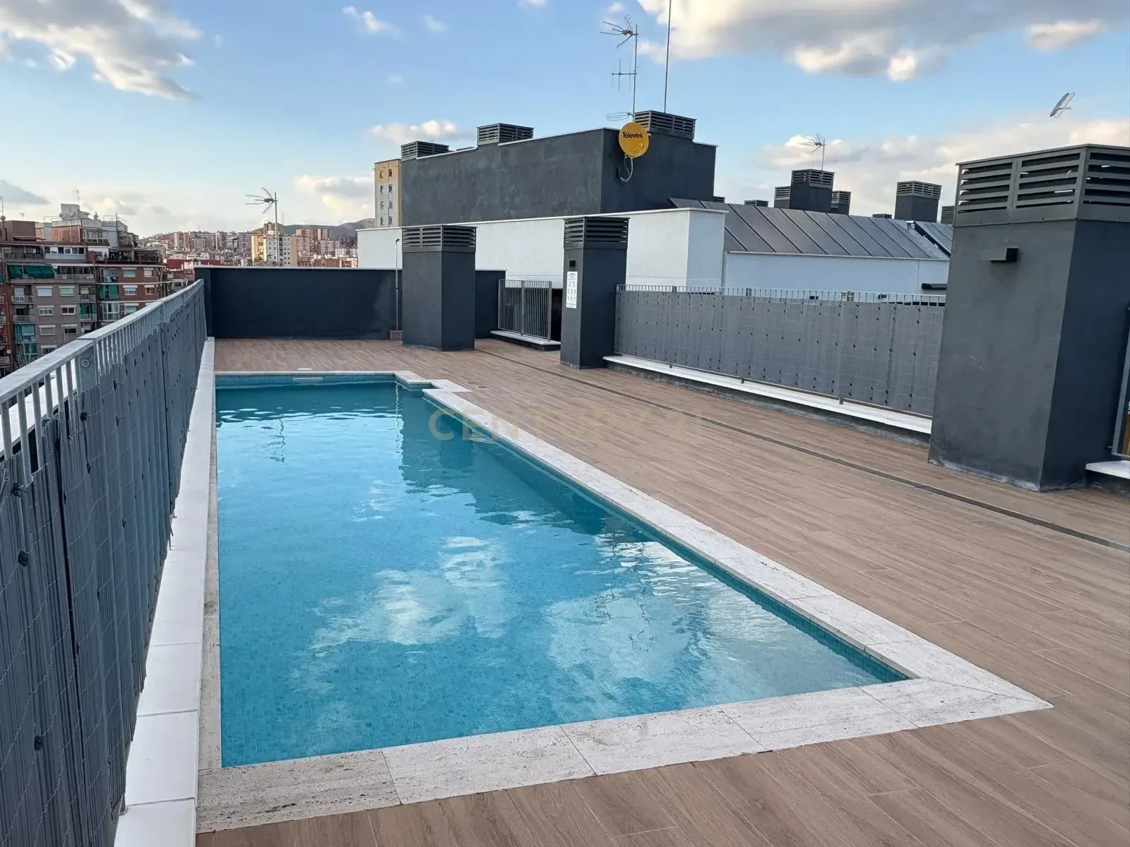 Swimming pool of Flat for sale in Badalona  with Air Conditioner and Terrace