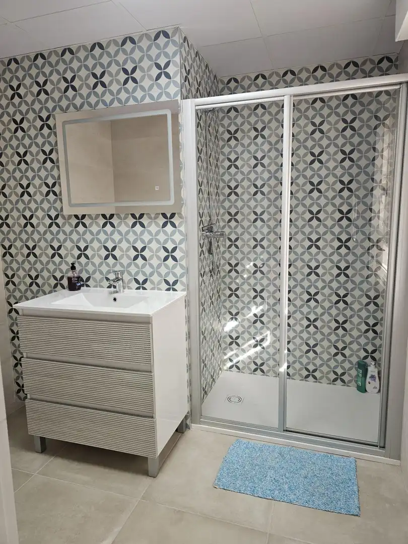 Badezimmer von Wohnung zur Miete in Águilas mit Klimaanlage, Heizung und Möbliert
