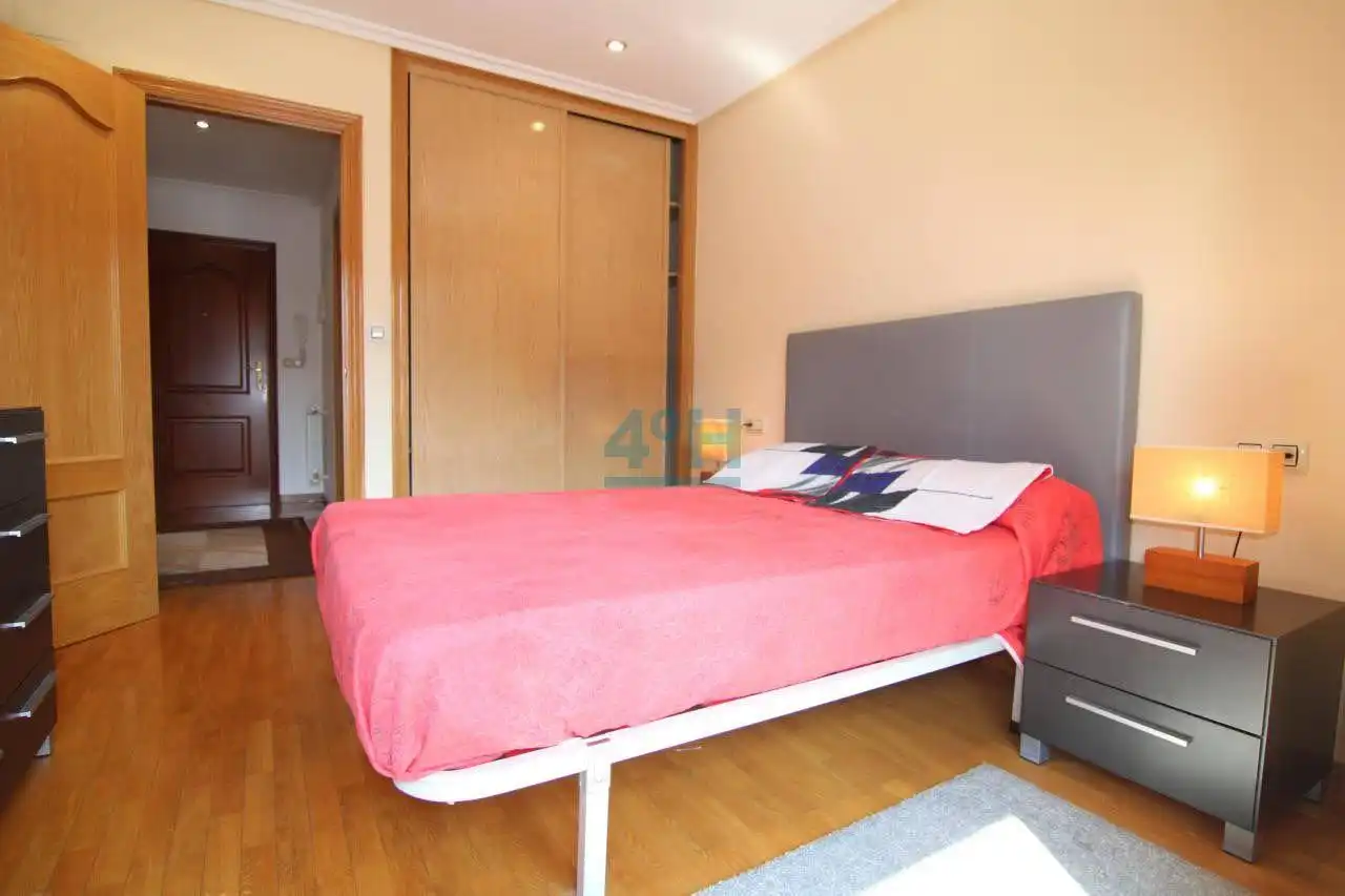 Bedroom of Study for rent in Ourense Capital   with Air Conditioner, Heating and Parquet flooring