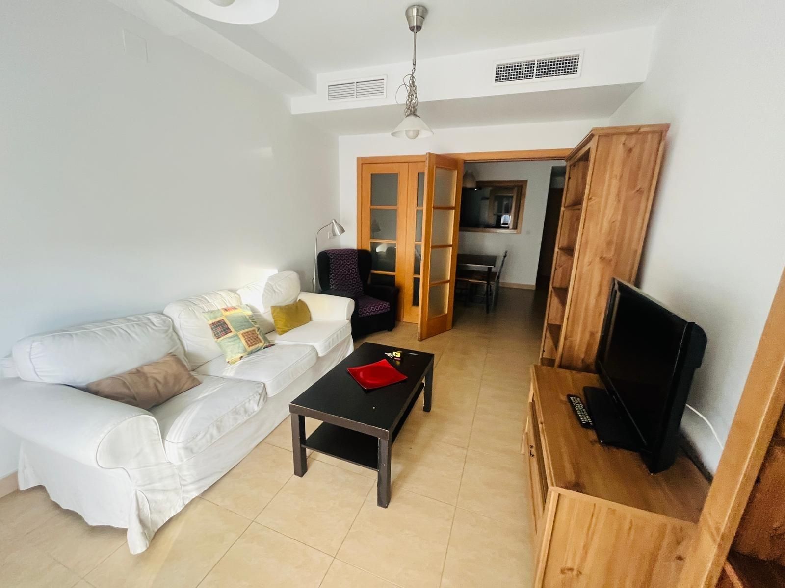 Living room of Flat to rent in  Sevilla Capital  with Air Conditioner and Community pool