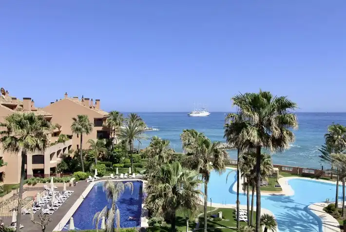 Ático con piscina en venta en Nueva Andalucía