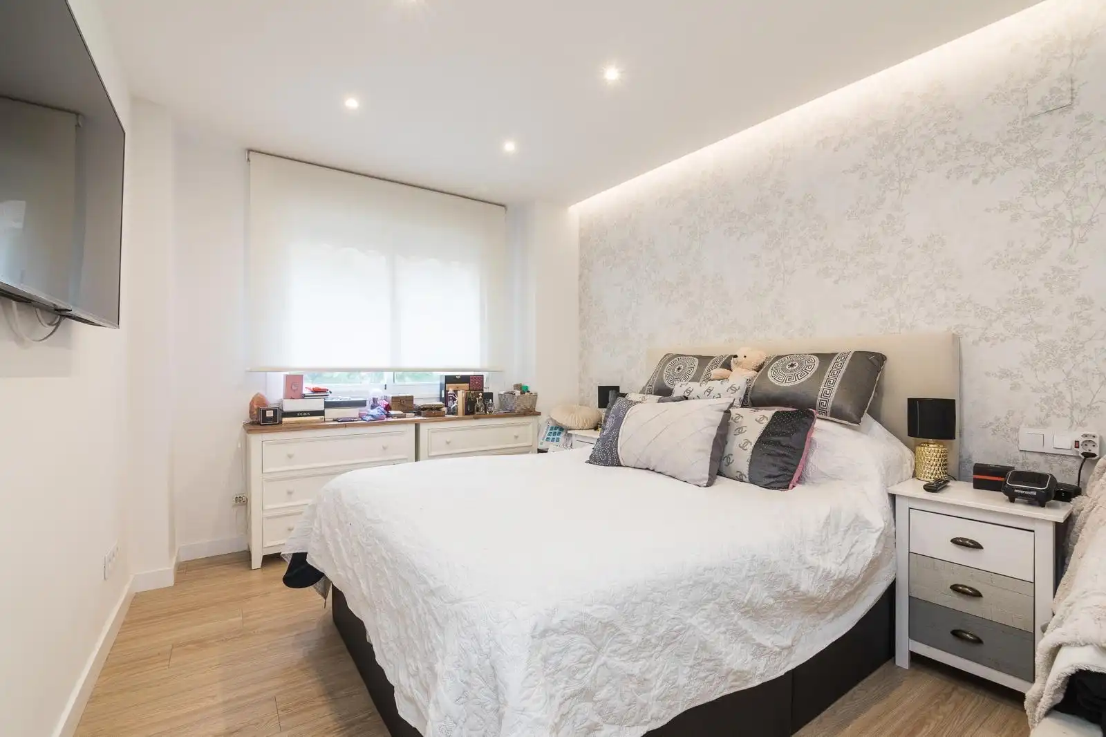 Habitación de Piso en venta en Alicante / Alacant con Aire acondicionado, Calefacción y Trastero