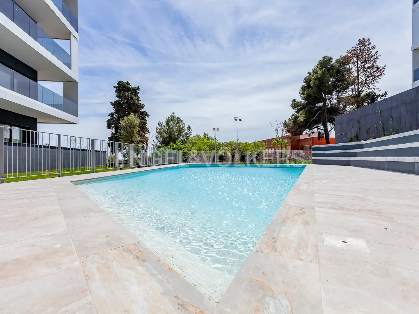 Schwimmbecken von Wohnung zur Miete in Esplugues de Llobregat mit Klimaanlage, Heizung und Parkett