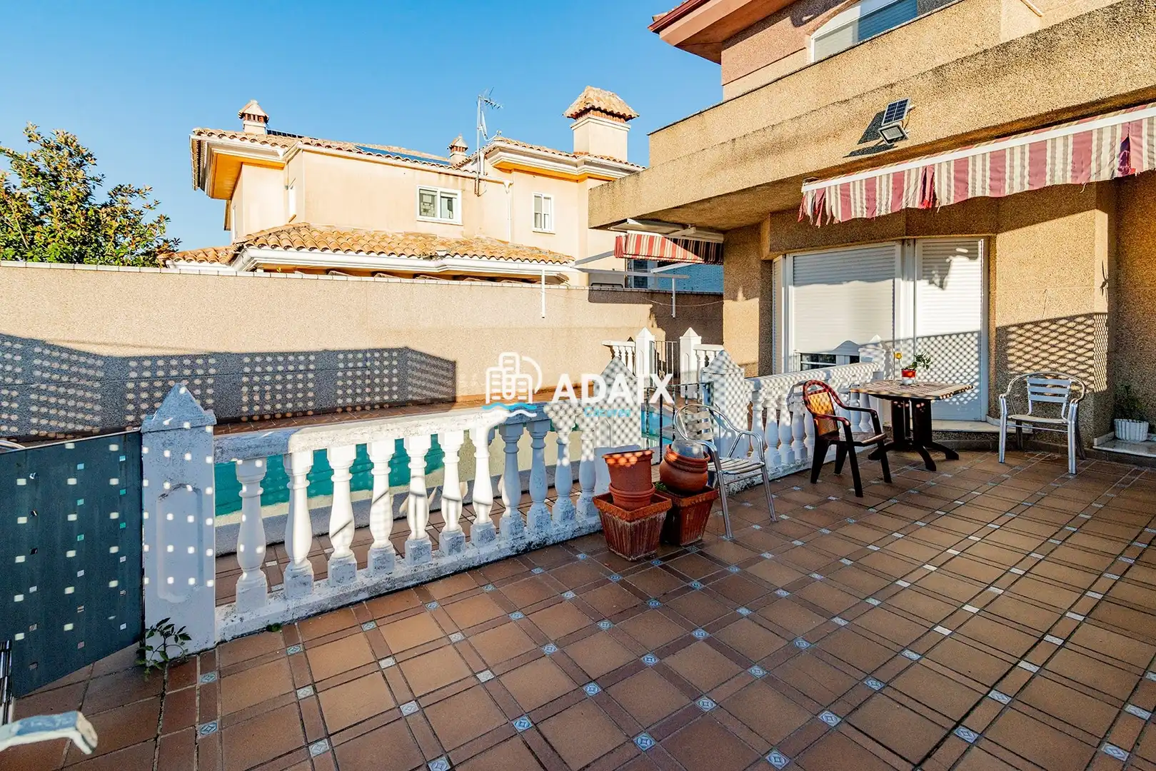 Chalet con terraza en venta en C/ ESCORPIO, imagen 4