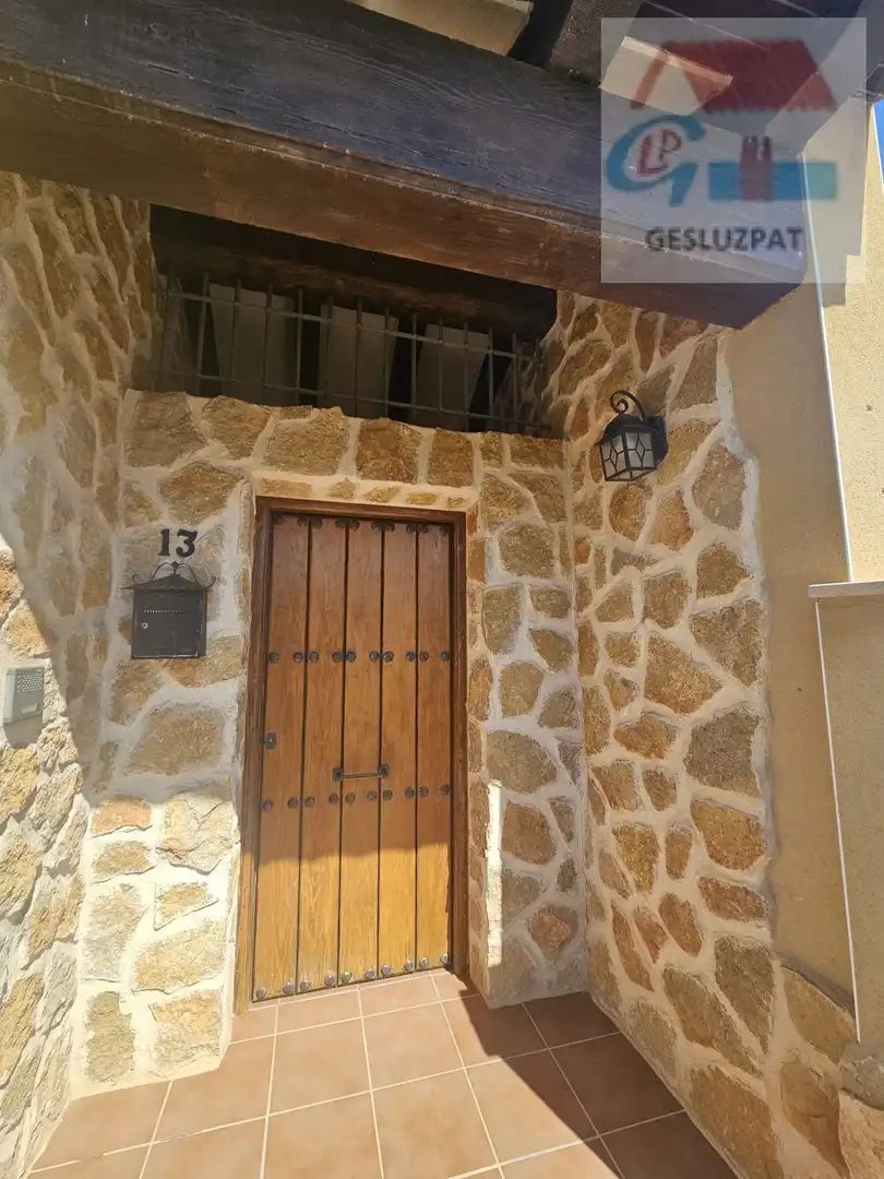 House with terrace for sale in Quintanar de la Orden, imagen 3