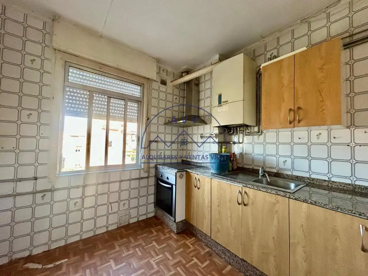 Cocina de Piso en venta en Vigo  con Calefacción y Balcón