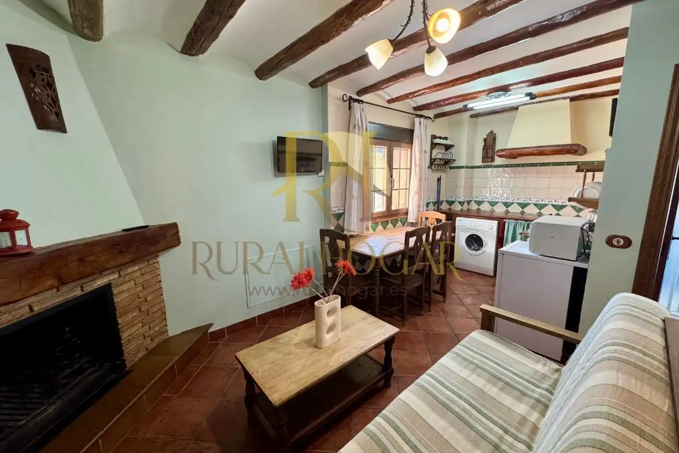 Vista exterior de Casa o chalet en venta en Peralejos de las Truchas con Calefacción, Jardín privado y Parquet